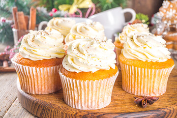 Wall Mural - Christmas Eggnog Cupcakes