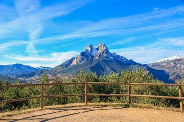 Poster - Mesmerizing shot of the Pedraforca Saldes mountain in Spain