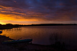 Fototapeta Pomosty - lake sunset
