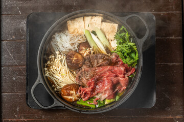 Wall Mural - 和牛すきやき　Tasty sukiyaki Japanese cuisine