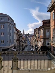 Canvas Print - Atmosphere of a sunny day in the streets of the old town of Porto, Portugal