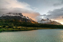 Cuernos Del Paine, Lago Pehoé, 2600 Metros, Trekking W, Parque Nacional Torres Del Paine,, Patagonia, República De Chile,América Del Sur