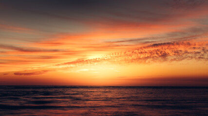 Wall Mural - sunset over the sea