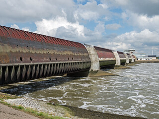 Eidersperrwerk in Schleswig-Holstein an der Mündung der Eider in die Nordsee, Deutschland, Europa