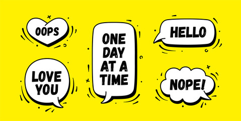 Fototapete - Speech bubble. Set of chat message, cloud talk, speech bubble. White speech bubble, cloud talk isolated silhouette with text. Elements for chat message, social network, web. Vector Illustration