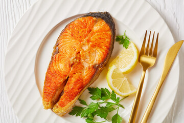 Canvas Print - fried juicy salmon steak on a plate