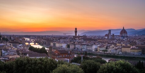 Sticker - Aerial shot of the Cathedral of Santa Maria del Fiore and the buildings in Florence during sunset