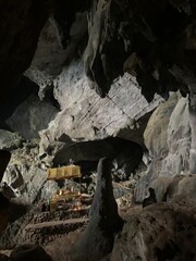 Poster - Bouddha couché d'une grotte à Vang Vieng, Laos	