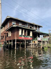 Sticker - Maison sur pilotis au lac Inle, Myanmar	