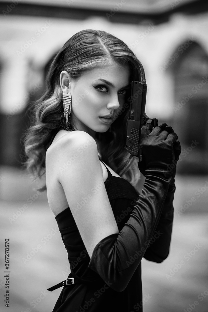 Американдық порномодель Ханшайыммен порно