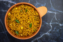 Indian Instant Masala Atta Noodles With Vegetables