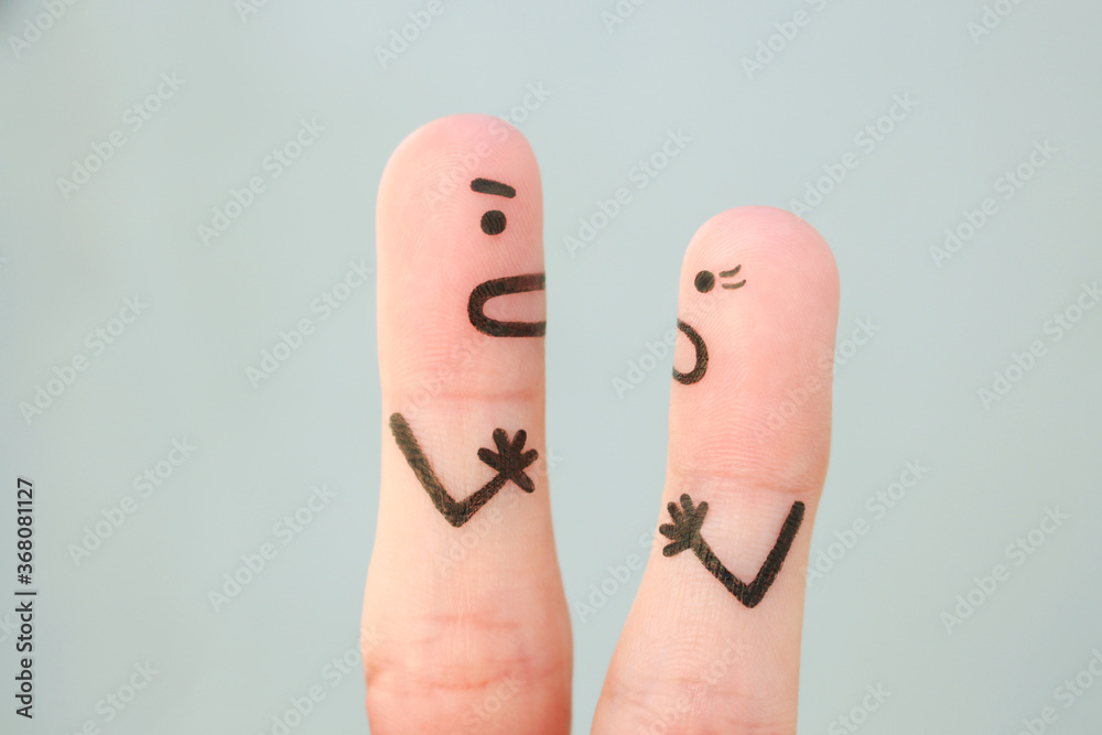 Fingers art of couple during quarrel. - obrazy, fototapety, plakaty 