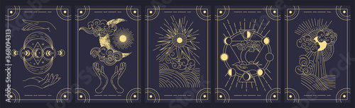Cuadros en Lienzo Set of five mystery cards in black and gold with intricate designs over a black