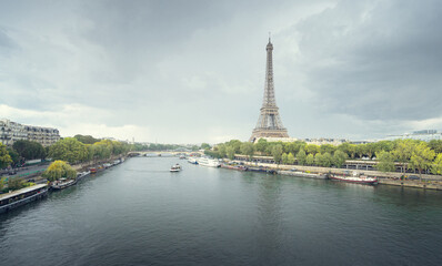Fototapete - Eiffel tower in Paris. France