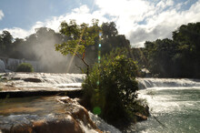 Motiepa Waterfall At Palenque In Mexico, Natural Background