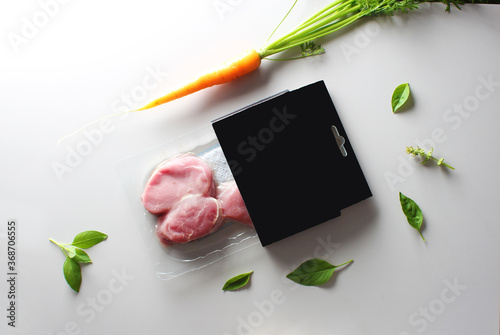 Cuadros en Lienzo pork minion in packaging label mocap