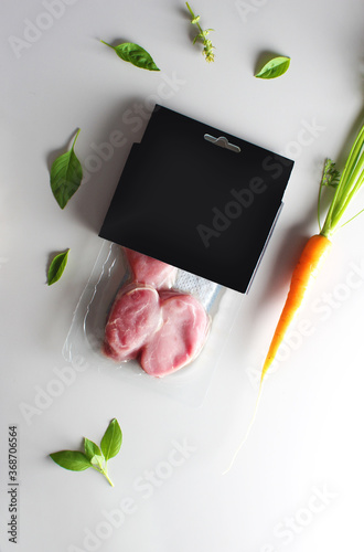 Fotomural pork minion in packaging label mocap