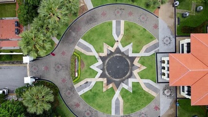 Wall Mural - Masjid Sultan, Singapore Mosque in historic Kampong Glam. Panoramic aerial view with city buildings