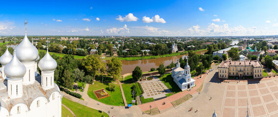 Canvas Print - Saint Sophia orthodox cathedral and church of Resurrection of Jesus, The Kremlin Square of the Old City in a sunny summer day in Vologda Kremlin.