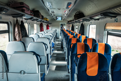 Fotografía interior of a fast passenger train