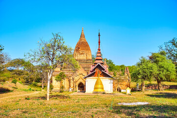 Wall Mural - The temple with embedded pagoda in Old Bagan, Myanmar