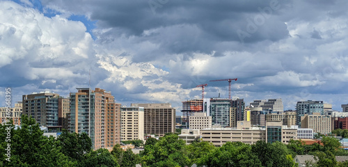Fotomural Dramatic clouds cover Bethesda, Maryland after the passing of Hurricane Isaias, August 4, 2020