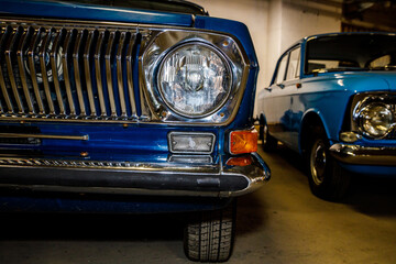Aufkleber - blue retro car close up