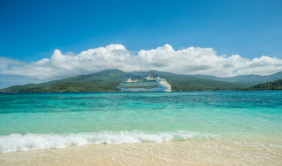 Mystery Island, Vanuatu, view of Voyager of the Seas from beach