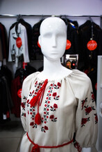 Plastic Female Mannequin Dressed In Traditional Ukrainian Embroidered Shirt, Vyshyvanka, In A Shop, Department Store, Fashion Boutique, Shopping Mall Or Showroom