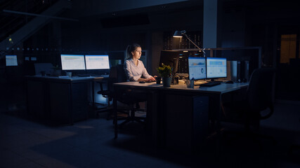 Aufkleber - Working Late at Night in the Office: Businesswoman Uses Desktop Computer, Analyzing, Using Documents, Solving Problems, Finishing Important Project. Diligent Ambitious Young Worker