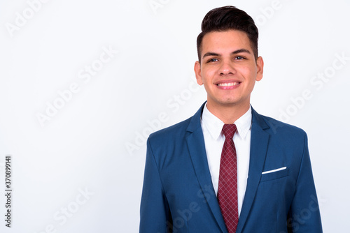 Fotografía Portrait of happy young handsome multi ethnic businessman in suit