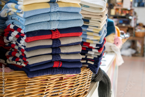 Cuadros en Lienzo pile of wool sweaters for sale
