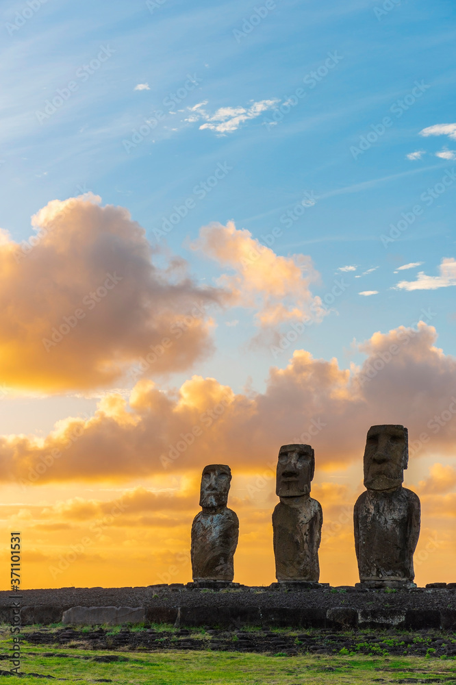Moai Statues At Sunrise In Vertical Format With Copy Space Ahu moai-statues-at-sunrise-in-vertical-format-with-copy-space-ahu