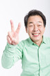 © Paylessimages - ピースをする男性