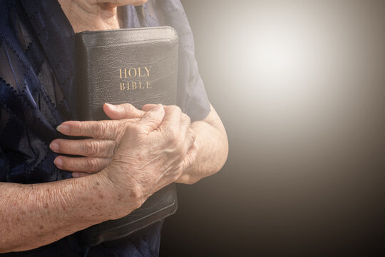 Older women is faithful to God and love God’s word, aith concept