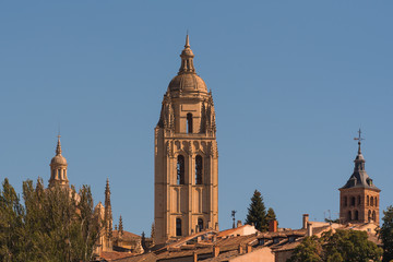 Wall Mural - view of segovia cathedral and church