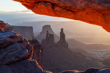 Wall Mural - washerwoman through mesa arch canyonlands national park utah usa