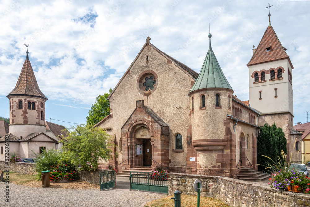 Avolsheim - chapelle saint Ulrich et église sainte Materne - obrazy, fototapety, plakaty 
