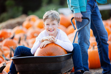 child at pumpkin patch
