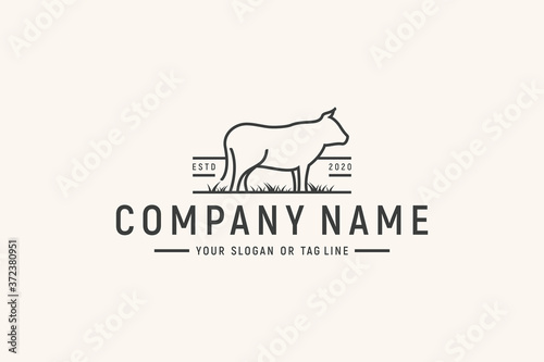 Cuadros en Lienzo monoline animal cow logo design vector