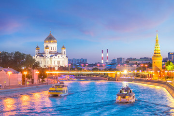 Wall Mural - Panoramic view of the Moscow river and the Kremlin