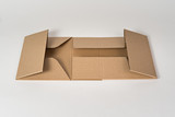 Fototapeta  - Karton fasonowy o wymiarach 200x150x80 brązowy, na białym tle