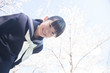 © Paylessimages - 桜と女子中学生