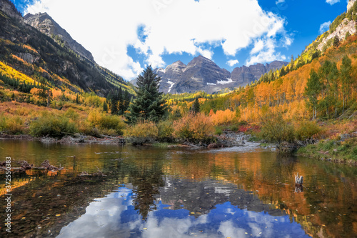 Maroon bells landscape near Aspen, Colorado Poster Mural XXL