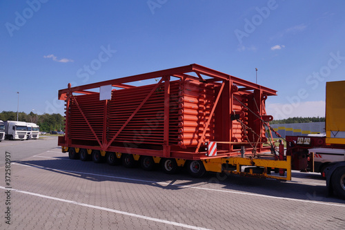Oversize load or exceptional convoy. A truck with a special semi-trailer for transporting oversized loads.