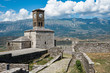 Gijrokastra zamek miasto srebrnych dachów Albania