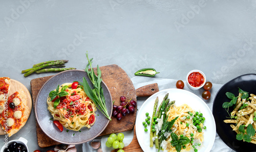 Fotomural Prepared vegan pasta, pizza and snacks