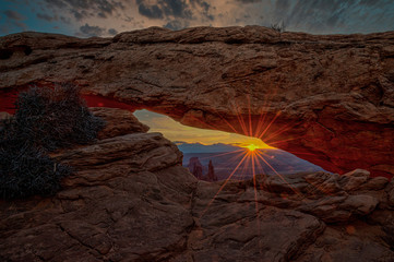 Wall Mural - sunrise at mesa arch canyonlands national park utah usa