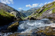 frisches Quellwasser in den Alpen von Österreich
