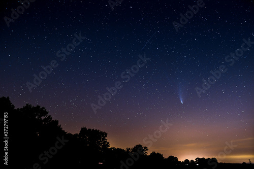 Cuadros en Lienzo Comet Neowise, an astronomical phenomenon the passage of a comet in front of the constellation Ursa Major